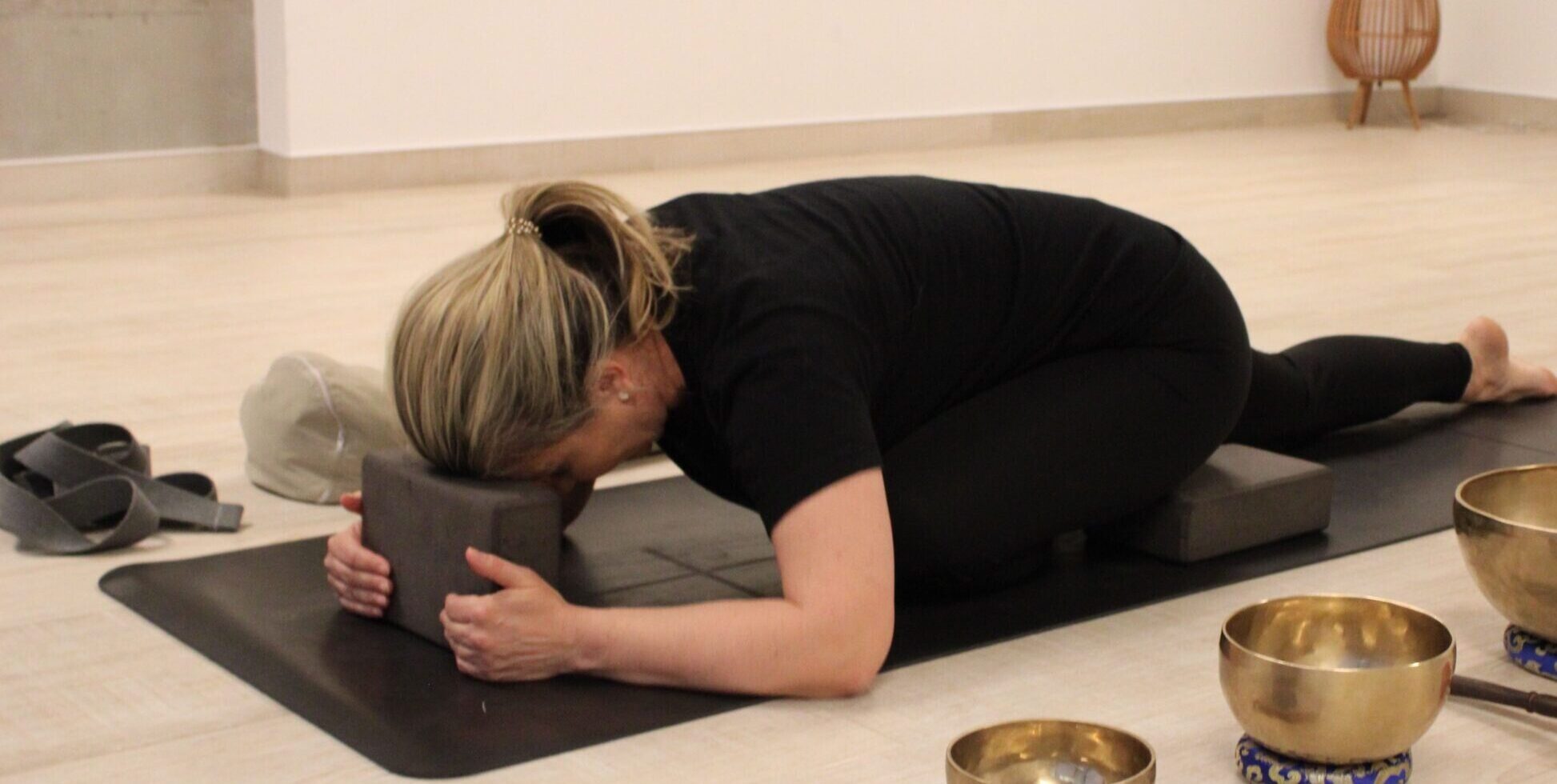 Yin jógaoktató képzés előleg befizetés